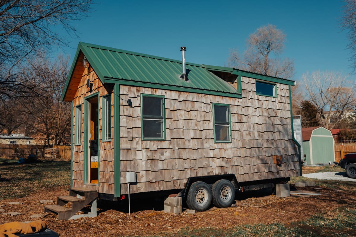 How To Make Your Tiny Home Off-Grid