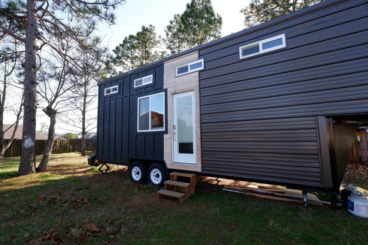 Less Is More: Adjusting To The Minimalist Tiny Home Lifestyle